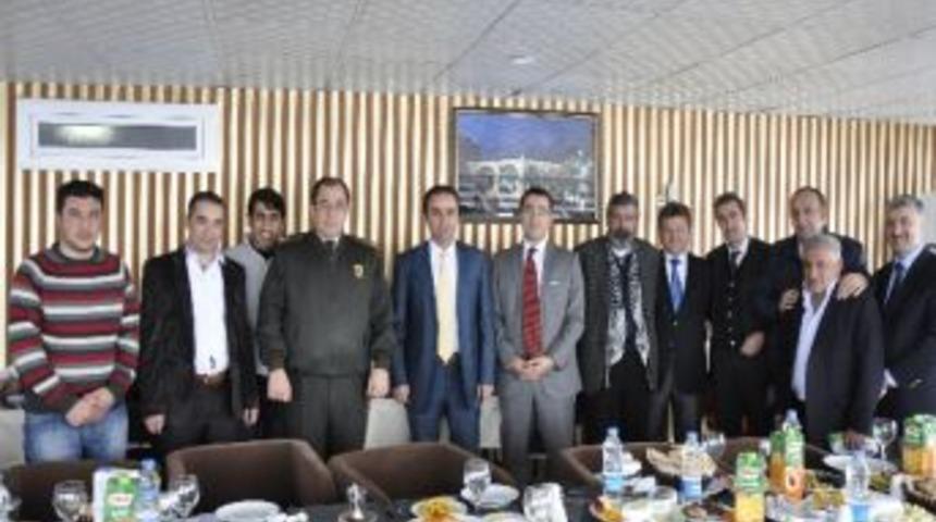 Tatvan&rsquo;da Gazeteciler G&uuml;n&uuml; Kutlaması