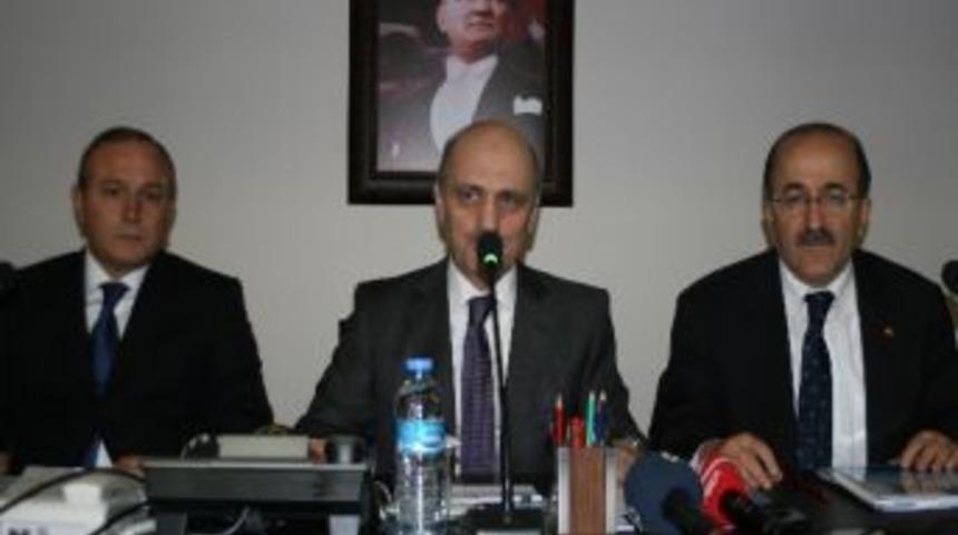 &Ccedil;evre Ve Şehircilik Bakanı Erdoğan Bayraktar Memleketi Trabzon'da