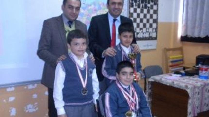 Satran&ccedil;ta Toki&rsquo;li Miniklerden B&uuml;y&uuml;k Başarı