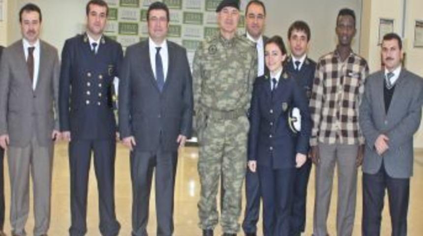 Güneş: Yeni Kurulan Üniversitenin Hızlı Yol Alması Insanda Hayranlık Uyandırıyor