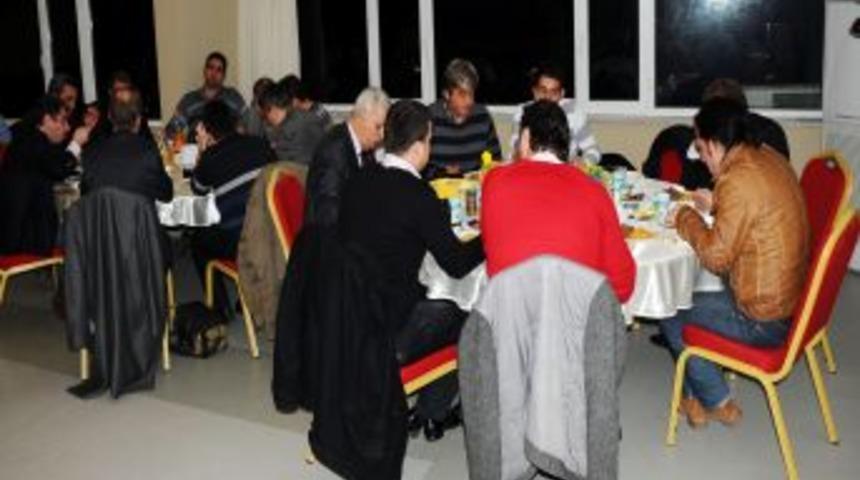 Fatih Koleji, Gazetecilerin G&uuml;n&uuml;n&uuml; Kutladı