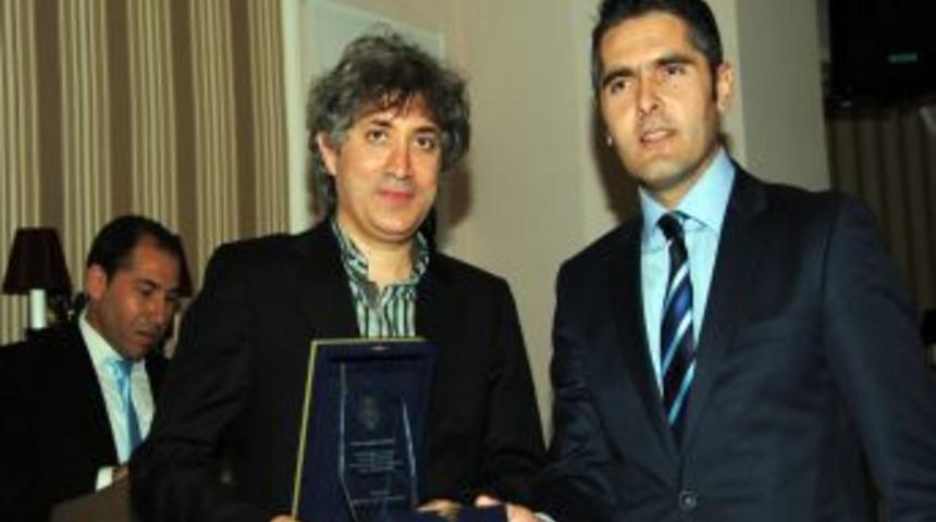 &Ouml;zkan: Rahim Nakli Bebek &Ouml;zlemi I&ccedil;inde Olan Annelere Umut Olacak