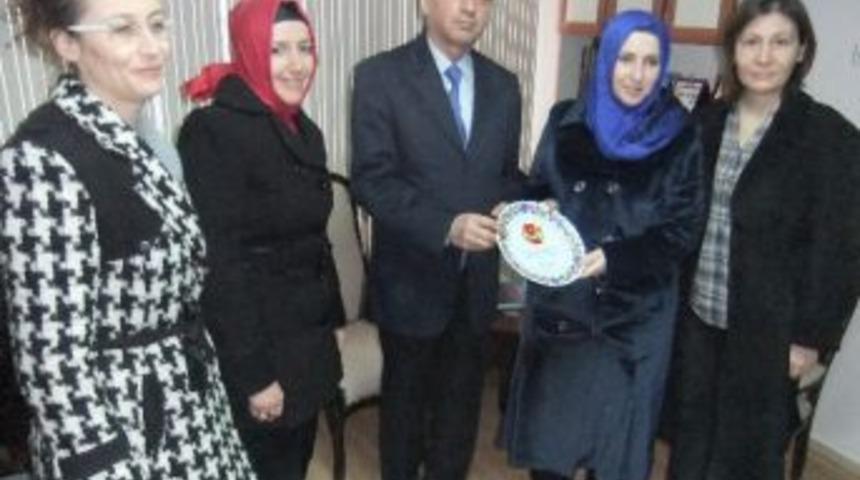 Nil&uuml;fer Ebeoğlugil, Gazeteciler Cemiyeti'ni Ziyaret Etti