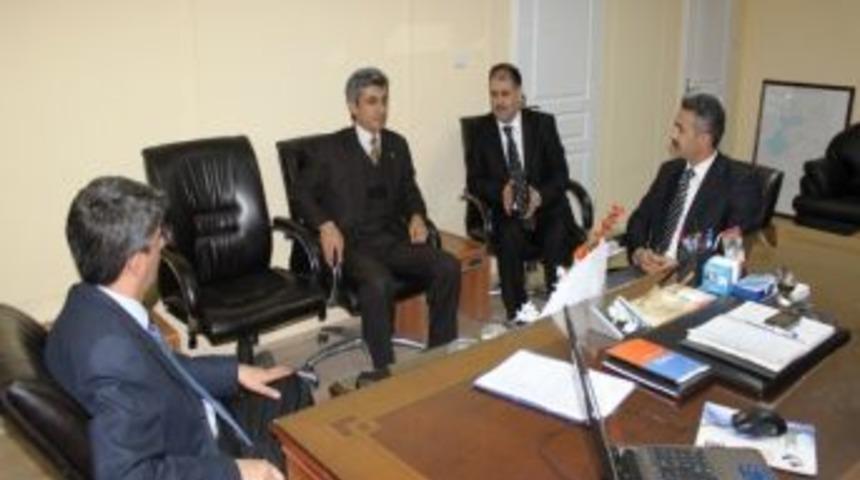 M&uuml;d&uuml;r Kına&rsquo;ya Ziyaretler Devam Ediyor