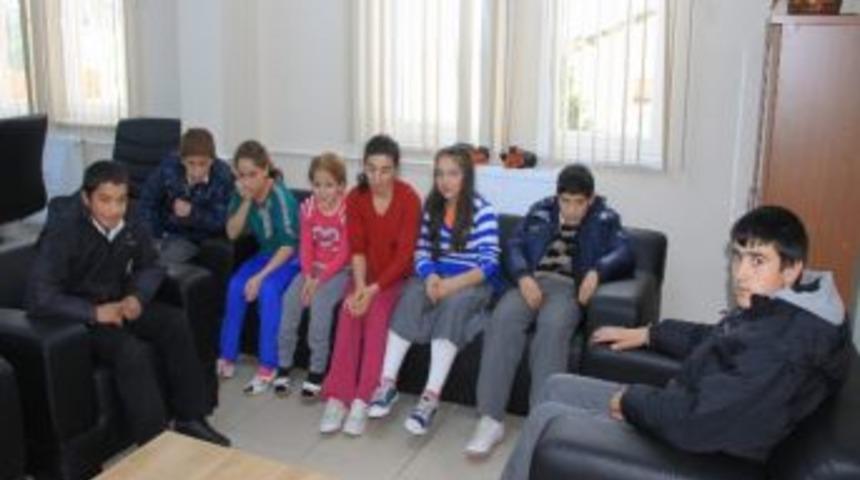 Ailelerine Kavuşmak İstiyorlar