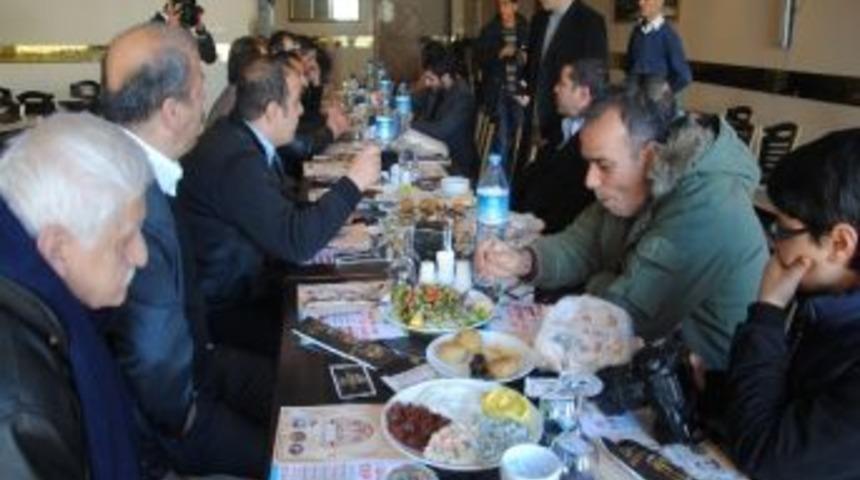 Siverek'te B&uuml;rokratların Gazeteciler G&uuml;n&uuml; Programları