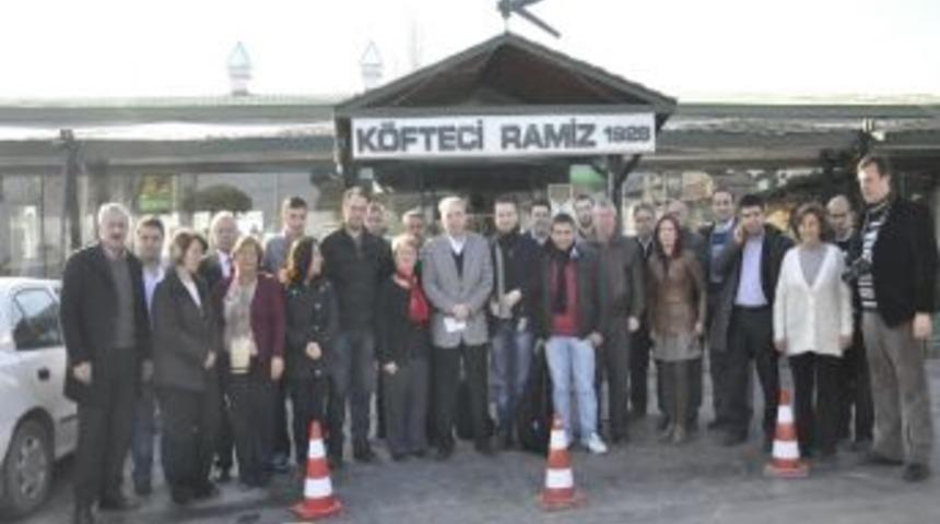 Chp Akhisar İl&ccedil;e Teşkilatı, Basın Mensupları İle Kahvaltıda Buluştu