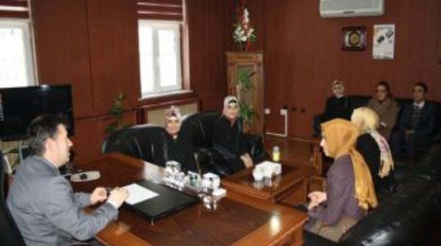 Başak&rsquo;tan &Uuml;niversiteli &Ouml;ğrencilere Teşekk&uuml;r Belgesi