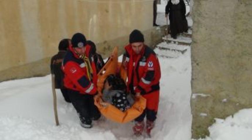 Mahsur Kalan 112 Ekipleri Hastalara Ulaştı