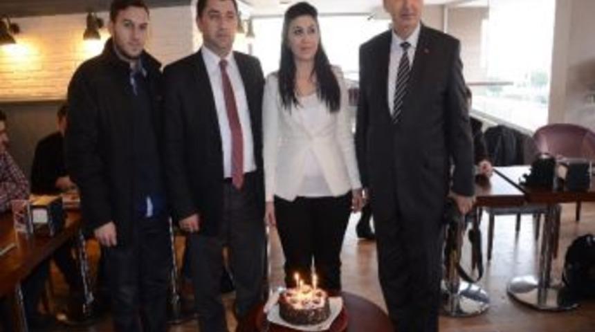 Ak Parti &Ccedil;orlu Teşkilatı Gazetecileri Unutmadı