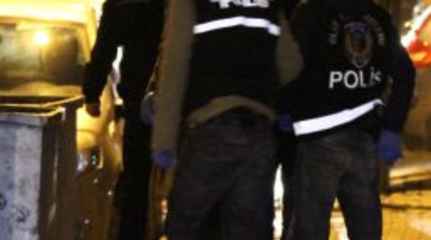 Temizlik Işçisi Çöp Toplarken Bomba Buldu