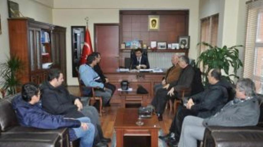 Alaplı &Ccedil;ayı ve İncivez Deresine Mendirek yapımı &ccedil;alışması