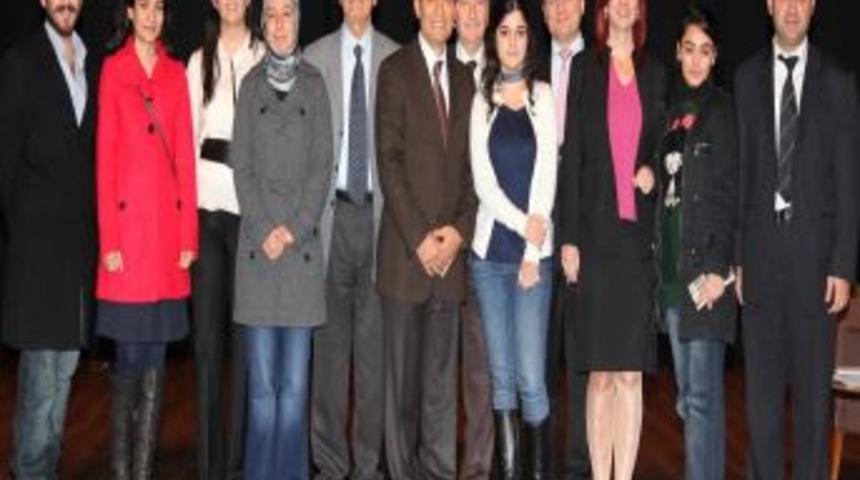 Gediz &Uuml;niversitesi &Ouml;ğrencileri SPK Ve İMKB'de Kariyer Yapacak