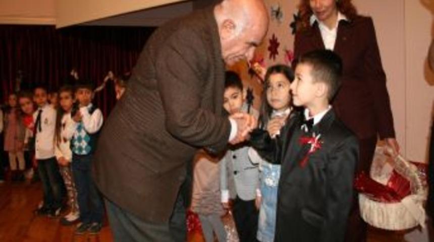 Okumayı &Ouml;ğrendiler Bayram Yaptılar