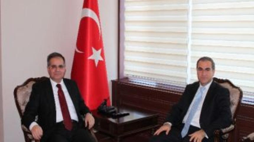 İslahiye Kaymakamı Beyazyıldız, Vali Tapsız&rsquo;ı Ziyaret Etti