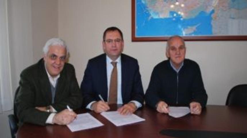 K&uuml;&ccedil;&uuml;kk&ouml;y&rsquo;de Derin Deşarj Resmen Belediyenin