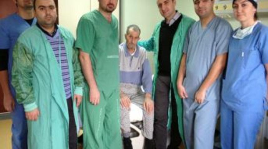 Genişleyen Damara Stentli &Ccedil;&ouml;z&uuml;m