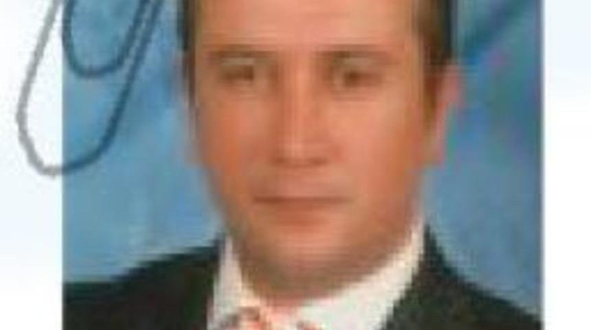 Bilgisayar &Ouml;ğretmeni, Evinde &Ouml;ld&uuml;r&uuml;ld&uuml;