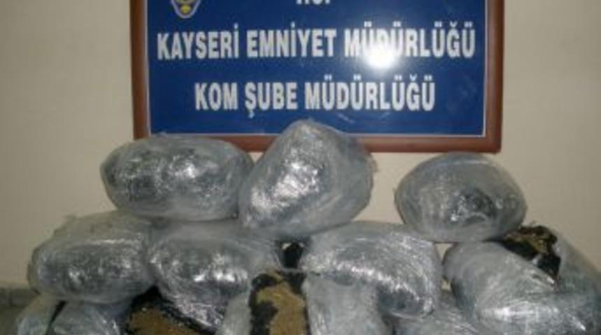 Kayseri Polisi 70 Kilo Esrar Ele Ge&ccedil;irdi