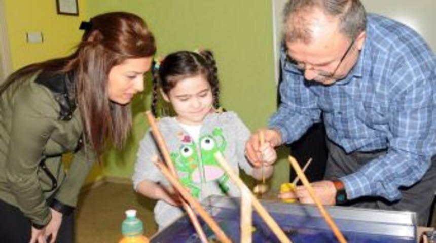 Minik &Ouml;ğrenciler &lsquo;ebru Sanatı&rsquo; Ile Tanıştı