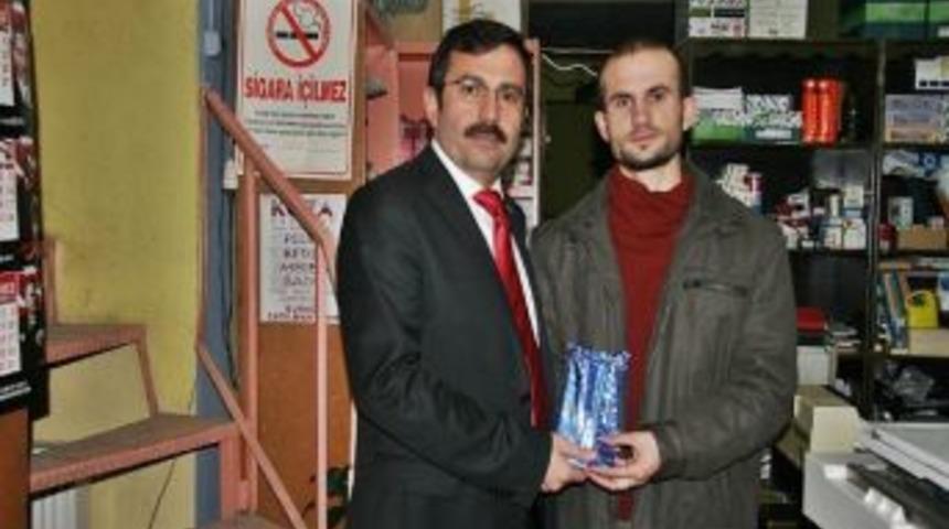 Başkan Uzunkaya Gazetecileri Unutmadı