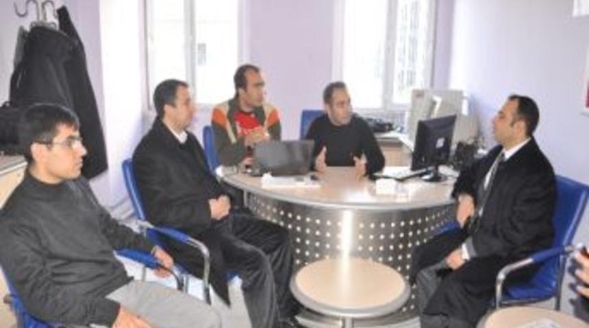 Ak Parti&rsquo;den 10 Ocak &Ccedil;alışan Gazeteciler G&uuml;n&uuml; Ziyareti