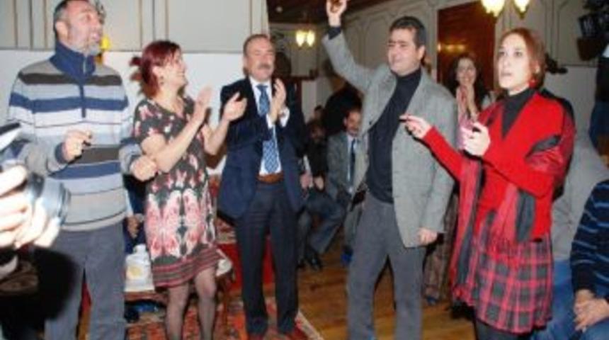 Gazeteciler Konakta Buluştu