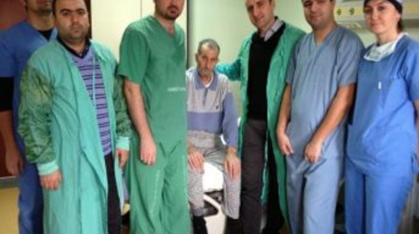 &Ccedil;om&uuml; Tıp Fak&uuml;ltesi Hastanesi'nden Bir İlk