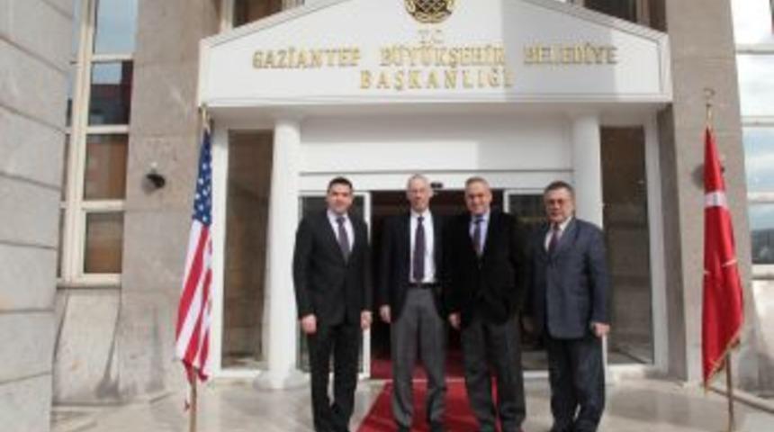 ABD Adana Konsolosu Espinoza: T&uuml;rkiye'nin Suriye'ye Yardımları Takdire Şayan