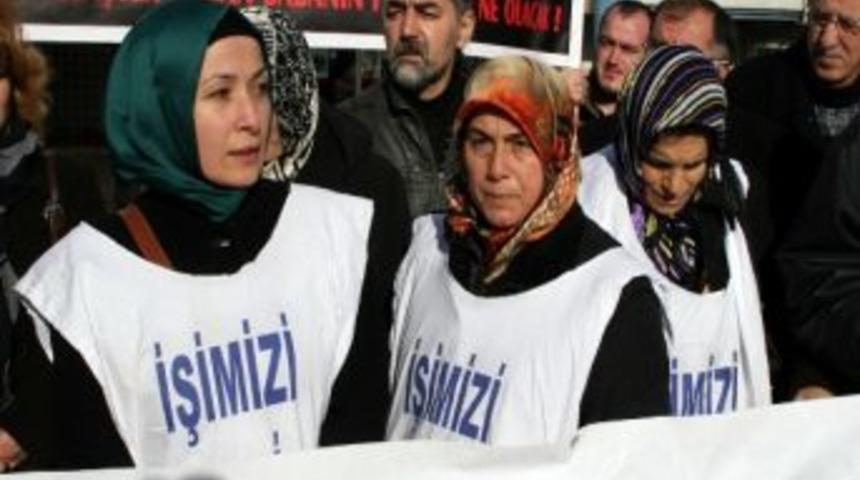 Kt&uuml; Farabi Hastanesi&rsquo;nde İşten &Ccedil;ıkarılan İş&ccedil;iler İ&ccedil;in Eylemler S&uuml;r&uuml;yor