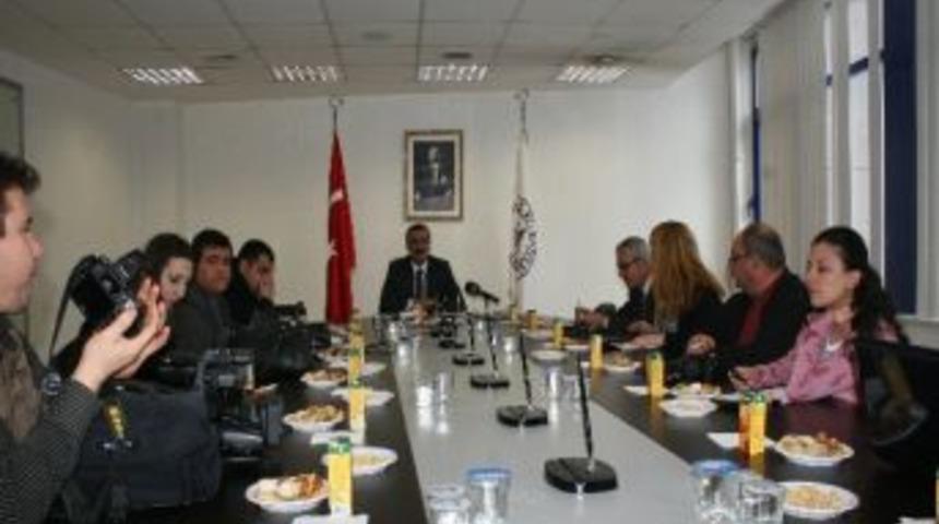 D&uuml;zce Belediye Başkanı Bayram Kar &Ccedil;alışmalarını Değerlendirdi