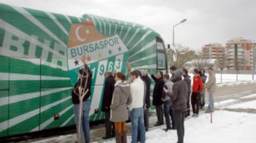 Bursaspor, Kupa Ma&ccedil;ı I&ccedil;in Sivas&rsquo;a Eksik Gitti