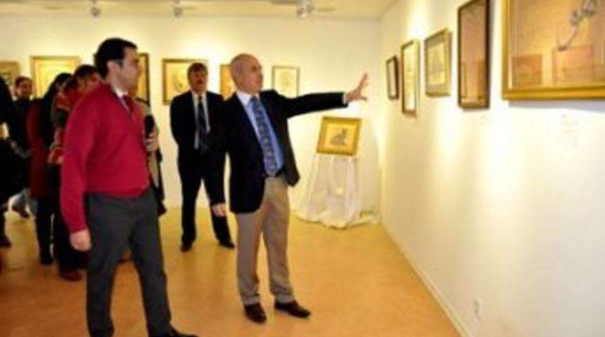 Ebru sanat sergisi b&uuml;y&uuml;k beğeni topladı