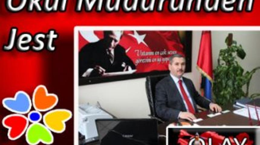 Okul m&uuml;d&uuml;r&uuml;nden jest