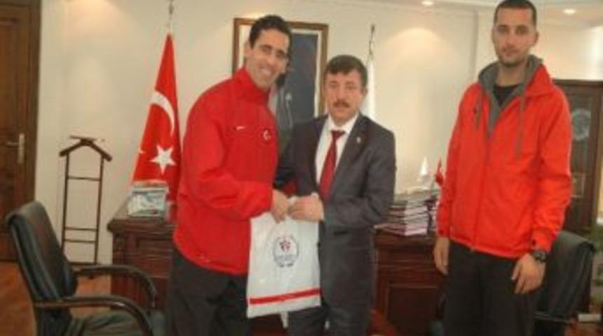 İşitme Engellilerin Hedefi Olimpiyatlarda Altın Madalya