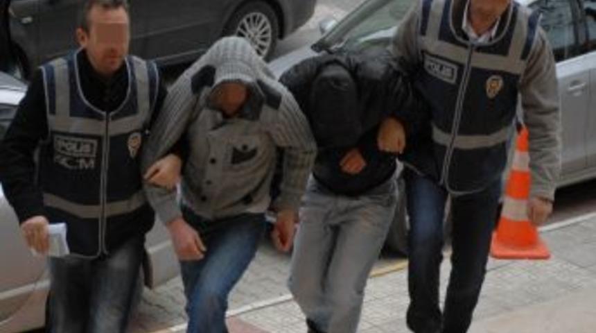 Uyuşturucu Operasyonu Zanlısı 3 Kişi Adliyeye Sevk Edildi