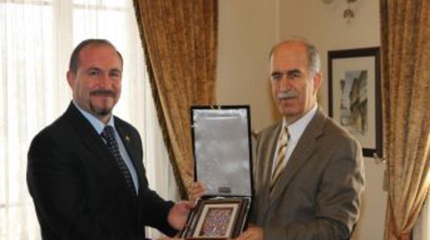 U&Uuml; Ile Makedonya Kalkandelen Devlet &Uuml;niversitesi Kardeş Olacak