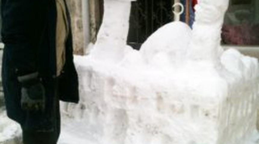 Kardan Dev Cami Yaptılar