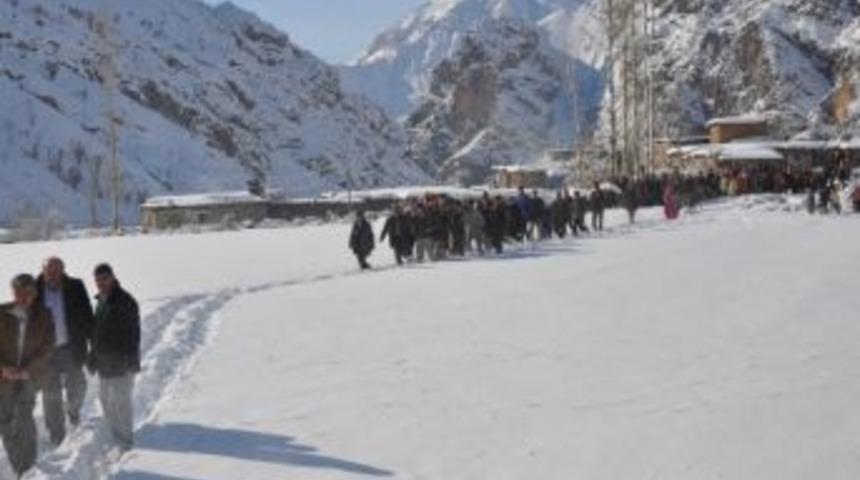 Mehmet&ccedil;ik'ten Hasta Kurtarma Operasyonu