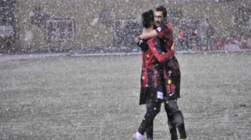 Eskişehirspor: 3 &ndash; Mersin İdman Yurdu: 1