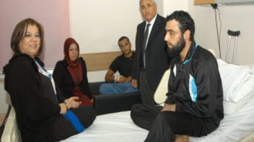 AK Partililer Suriyeli Hastaları Ziyaret Etti