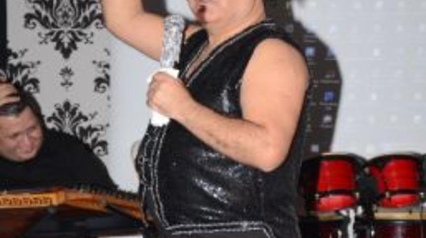 &ldquo;mikrop Hikmet&rdquo;in Hikayesi Yeşil&ccedil;am Filmlerini Aratmıyor