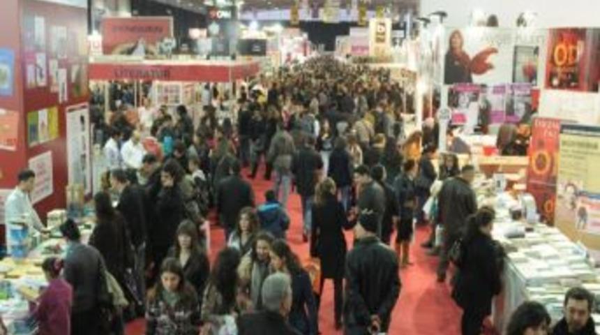 Yılın İlk Kitap Fuarı Adana&rsquo;da