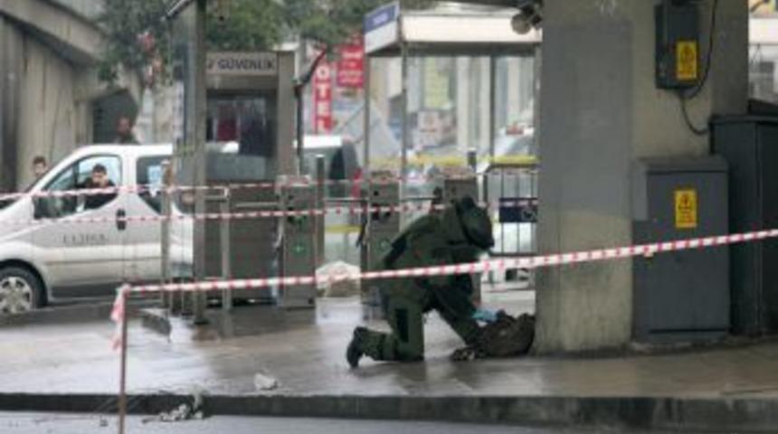 Sahipsiz &Ccedil;anta Bomba Alarmına Neden Oldu