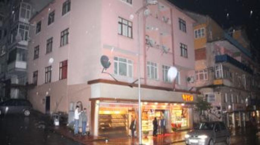 Patlayan Direk Etrafında Enerji Kurumu Yerine Polis Ve Zabıta &Ouml;nlem Aldı