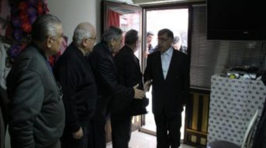 Vali Yılmaz, Kırım T&uuml;rkleri Derneğini Ziyaret Etti