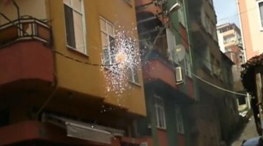 Elektrik Telleri Havai Fişek Gibi Patladı