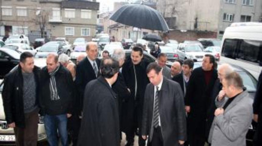 Bakan &Ccedil;elik: Spor Kul&uuml;b&uuml; Y&ouml;neticileri Devlete Karşı Sorumsuz Davranıyor