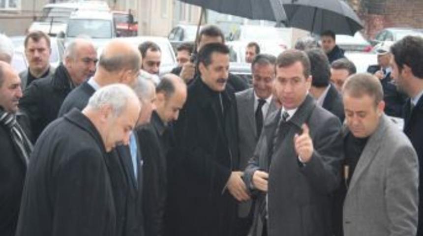 Bakan Faruk &Ccedil;elik: Avrupalı Dostlarımız Acılarımızı Anlamakta Zorlanıyor