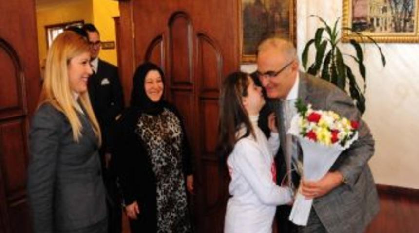 Başkan Yılmaz&rsquo;ın Renkli Konukları